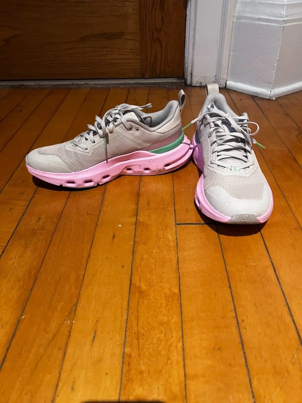On Women's Cloudpulse Next Shoes US 8.5/ EU 40